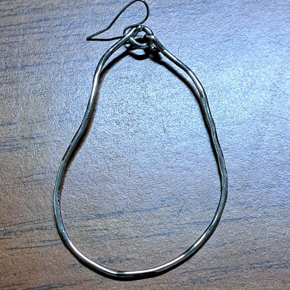 Silvertone pierced fishhook earrings abstract crooked pear dangle 2 3/4"" - Picture 4 of 6